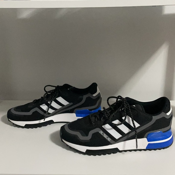 Men’s adidas sneakers - Picture 3 of 7